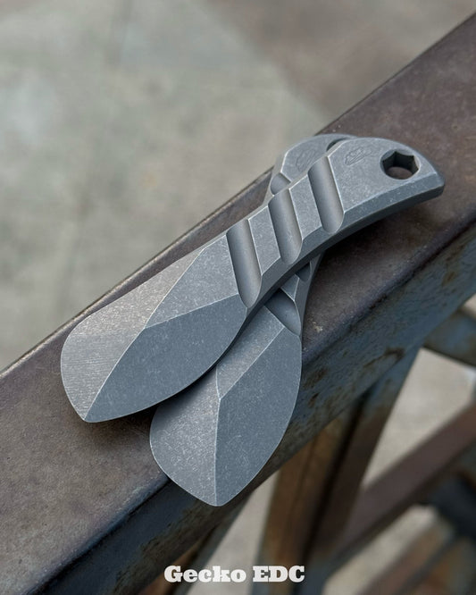 Gecko EDC Little Whale Pry Bar (440C) Preorder - Gecko Edc